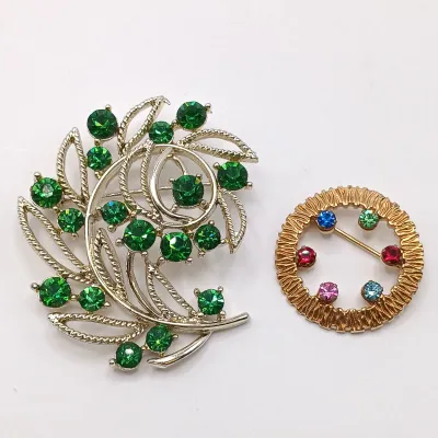 LOT 109: Set of (7) Vintage Brooches - Lisner, Anson & More