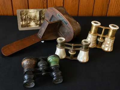 OPERA GLASSES AND KEYSTONE STEREOSCOPE