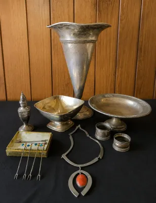 COLLECTION OF MISCELLANEOUS STERLING SILVER ITEMS