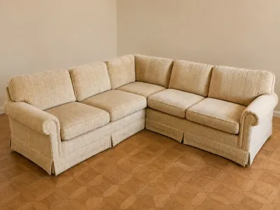 SECTIONAL SOFA
