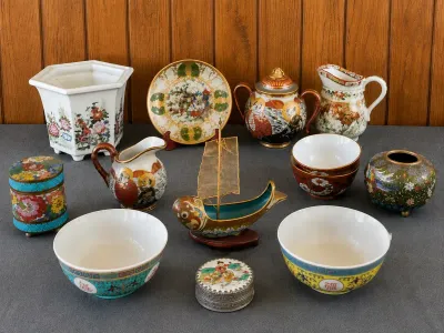 ASIAN-THEMED COLLECTABLES LOT 