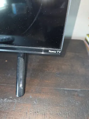 44 in Roku TV with remote