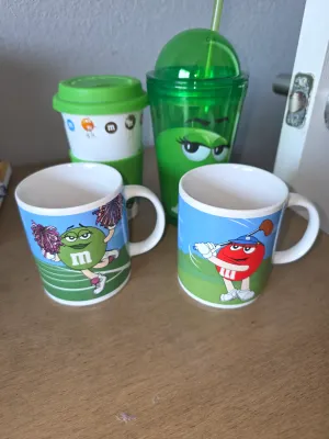 M&M cup lot