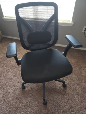 Office chair with adjustable arms