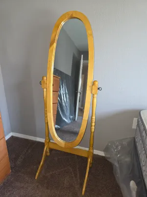 Oval stand up mirror