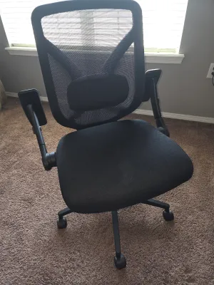 Office chair with adjustable arms