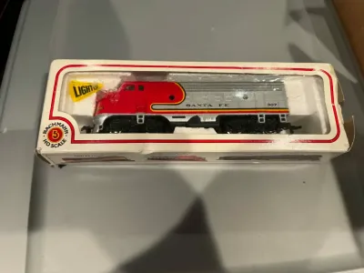 Sale Photo Thumbnail #4: Lot 1 train