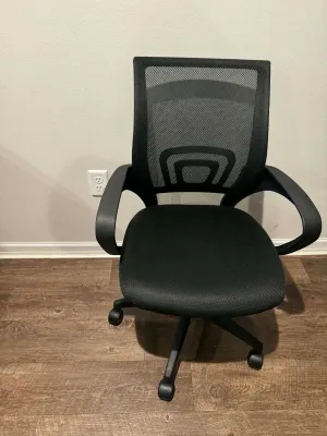 Sale Photo Thumbnail #65: computer chair