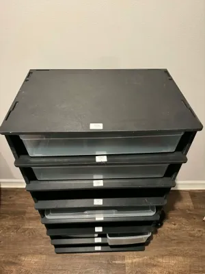 Sale Photo Thumbnail #68: Snake cage holder with storage containers