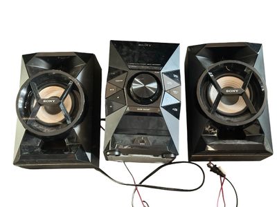 Sale Photo Thumbnail #445: SONY MHC-EC619iP Mini Hi-Fi Shelf Stereo System, CD Player, AM/FM radio, and a 30-pin Dock for older iPod and iPhone models