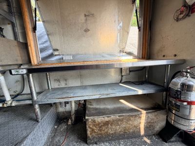 Sale Photo Thumbnail #40: Pigs Unlimited - 24 FOOT Food Truck WHITE

Fully loaded truck with everything you need for food truck industry!
It will be detailed before you buy it!

Photos included are the BEFORE photos. We will be detailing the truck while the auction is running.
Fee