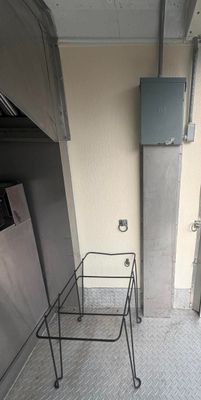 Sale Photo Thumbnail #123: 14 FOOT Food Trailer WHITE

Clean!
Ready to GO!
Contact us to come take a look!