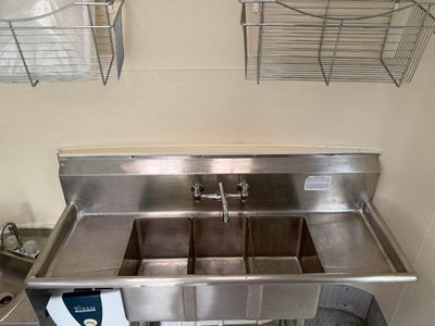 Sale Photo Thumbnail #117: 14 FOOT Food Trailer WHITE

Clean!
Ready to GO!
Contact us to come take a look!