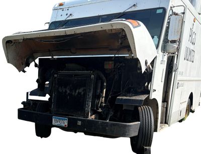 Sale Photo Thumbnail #47: Pigs Unlimited - 24 FOOT Food Truck WHITE

Fully loaded truck with everything you need for food truck industry!
It will be detailed before you buy it!

Photos included are the BEFORE photos. We will be detailing the truck while the auction is running.
Fee