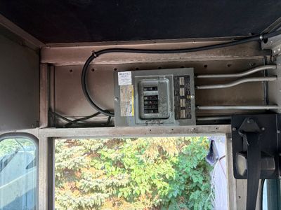Sale Photo Thumbnail #12: Pigs Unlimited - 24 FOOT Food Truck WHITE

Fully loaded truck with everything you need for food truck industry!
It will be detailed before you buy it!

Photos included are the BEFORE photos. We will be detailing the truck while the auction is running.
Fee
