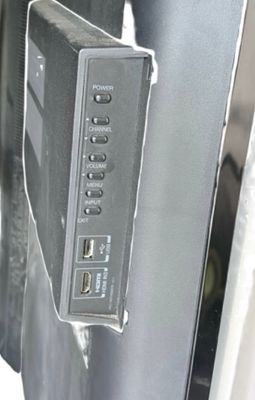 Sale Photo Thumbnail #436: Toshiba TV with Mount

Toshiba 65HT2U 65-inch 1080p LCD television manufactured in April 2012