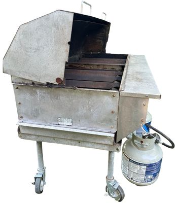 Sale Photo Thumbnail #204: MagiCater Stainless Steel Commercial Transportable Propane Grill - 8 Burners with 2 Propane Tanks