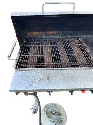 Sale Photo Thumbnail #200: MagiCater Stainless Steel Commercial Transportable Propane Grill - 8 Burners with 2 Propane Tanks