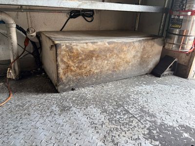Sale Photo Thumbnail #39: Pigs Unlimited - 24 FOOT Food Truck WHITE

Fully loaded truck with everything you need for food truck industry!
It will be detailed before you buy it!

Photos included are the BEFORE photos. We will be detailing the truck while the auction is running.
Fee