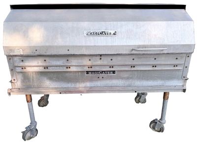 Sale Photo Thumbnail #210: MagiCater Stainless Steel Commercial Transportable Propane Grill - 8 Burners with 2 Propane Tanks