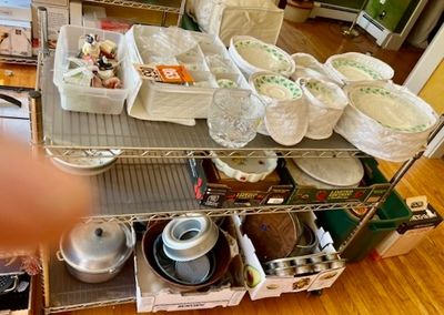 Sale Photo Thumbnail #22: Assorted Bakeware, China