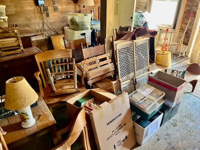 Sale Photo Thumbnail #32: Press Back Chairs, Laps, Christmas Ornaments
