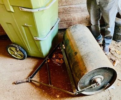 Sale Photo Thumbnail #64: Lawn Roller