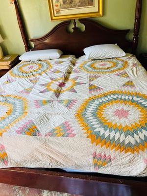 Sale Photo Thumbnail #54: Hand Made Quilt