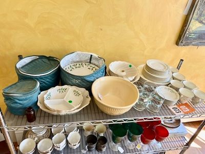 Sale Photo Thumbnail #20: Lenox Holiday China
