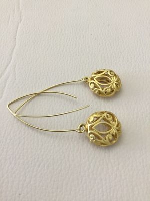 Beautiful satin, gold, toned dangle earrings