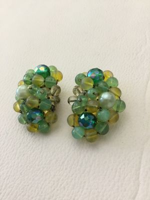 Beautiful, vintage, western Germany glass bead statement clip on earrings