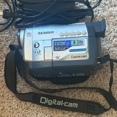 E sony digital camera