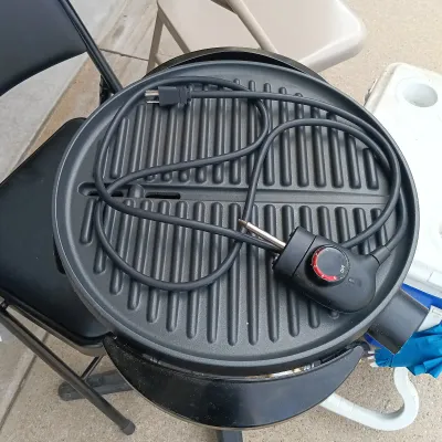 LOT 60: Coleman 40qt Wheeled Cooler, George Forman Electric Grill, Folding Chairs & Mini Chair Umbrella