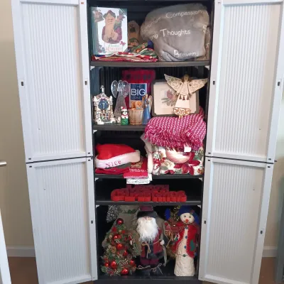 LOT 17: Large Collection of Winter / Christmas Decor - Throw Blankets, Decorative Mini Trees & Home Decor (cabinet NOT included)
