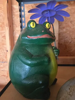 LOT 127: Garage Finds/ Multiple Frog and 2 Owl Garden Statues