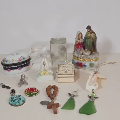 LOT 100: Porcelain Trinket Boxes, Two Clear, Geometric Cut Glass Paperweights, and More