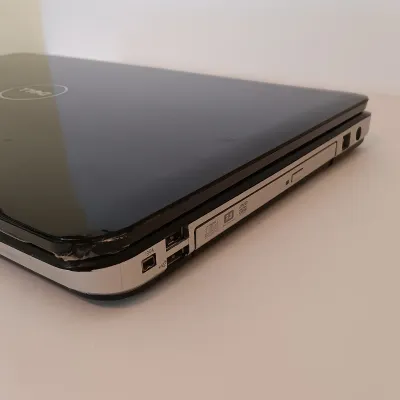 LOT 132: Dell Vostro 1015 Laptop 250GB 4GB RAM