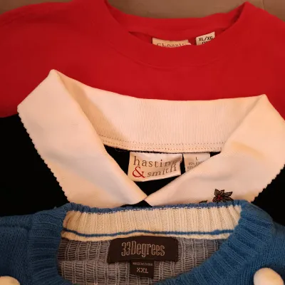 LOT 109: Collection of Women's Christmas Sweaters / Vests Sizes Petite Large - 2XL