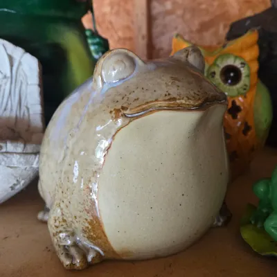 LOT 127: Garage Finds/ Multiple Frog and 2 Owl Garden Statues