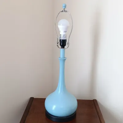 LOT 112: Blue Teardrop-Style Table Lamp with Side Table