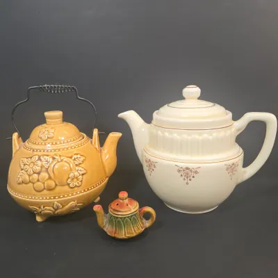 LOT 48: Art Deco Coffee/Tea Pot Exclusive Deluxe Sales New York, Vintage Footed Teapot with Fall Harvest Fruit Theme, and Miniature...