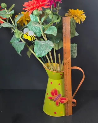 LOT 91: Faux Flower Decor, Vintage Clear and Frosted Leaf-shaped Decorative Bowl, Ceramic Frog Figurines, and More