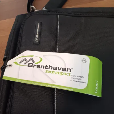 LOT 121: Collection of Travel Bags - Brenthaven, Crane Fitness & More