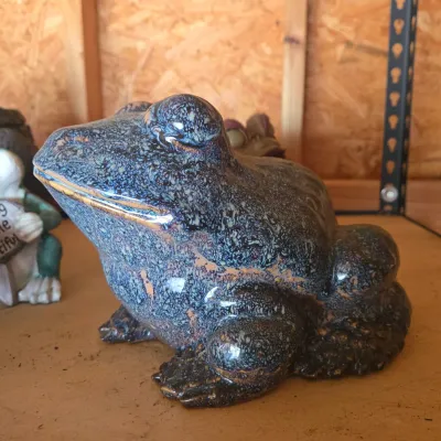 LOT 127: Garage Finds/ Multiple Frog and 2 Owl Garden Statues