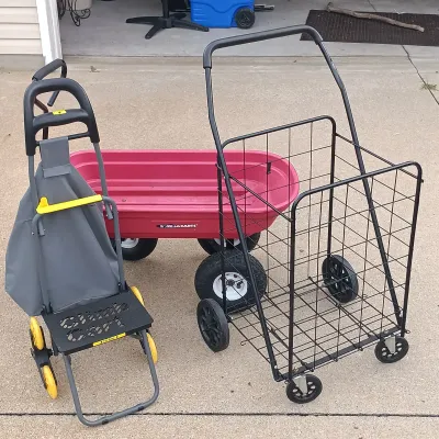 LOT 126: Gorilla Carts Yard Wagon, Climb Cart & Collapsible Storage Cart