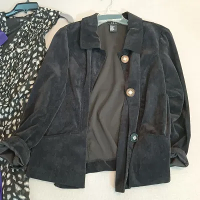 LOT 123: Sakroots Purse with Women's Dresses and Fashion Tops Sizes Large, 12 & 14