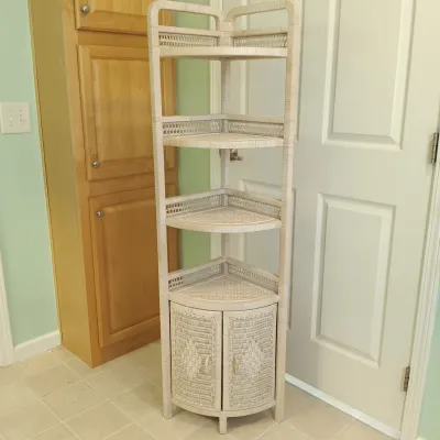 LOT 124: Corner Wicker 5ft Bath Cabinet
