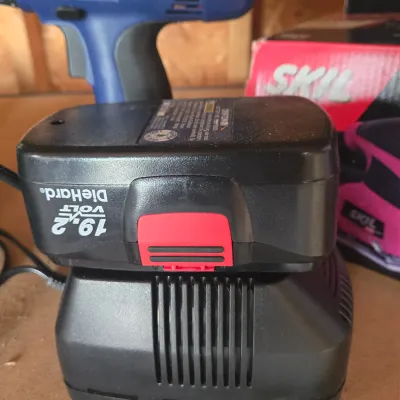 LOT 129: Garage Finds/ Rechargeable, Cordless Tools