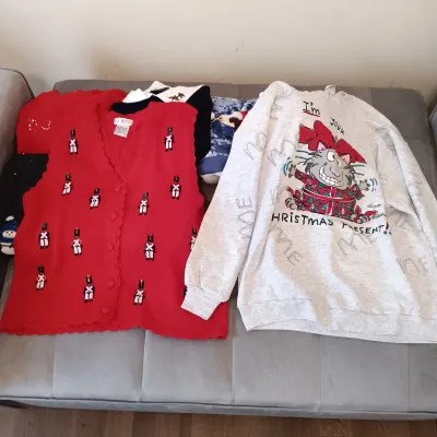 LOT 109: Collection of Women's Christmas Sweaters / Vests Sizes Petite Large - 2XL