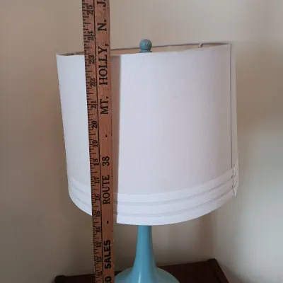 LOT 112: Blue Teardrop-Style Table Lamp with Side Table